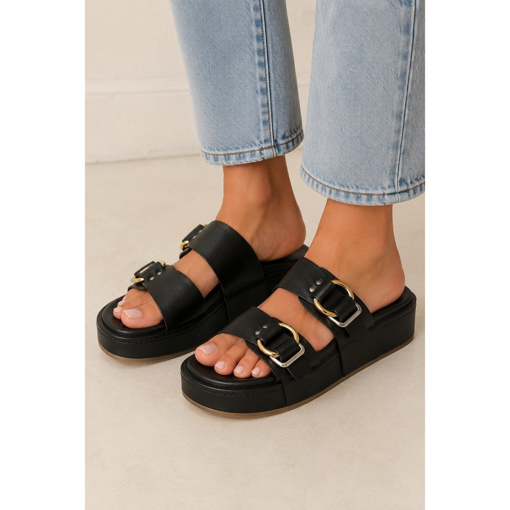 Dolce Vita Black Leather Platform Slide Sandals Gold Ring Buckle Studded 7.5